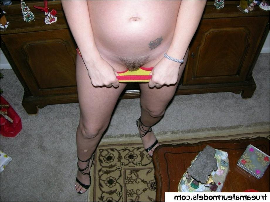 12P REAL Amateur Girls Modeling And Spreading Their Pussies and Assholes