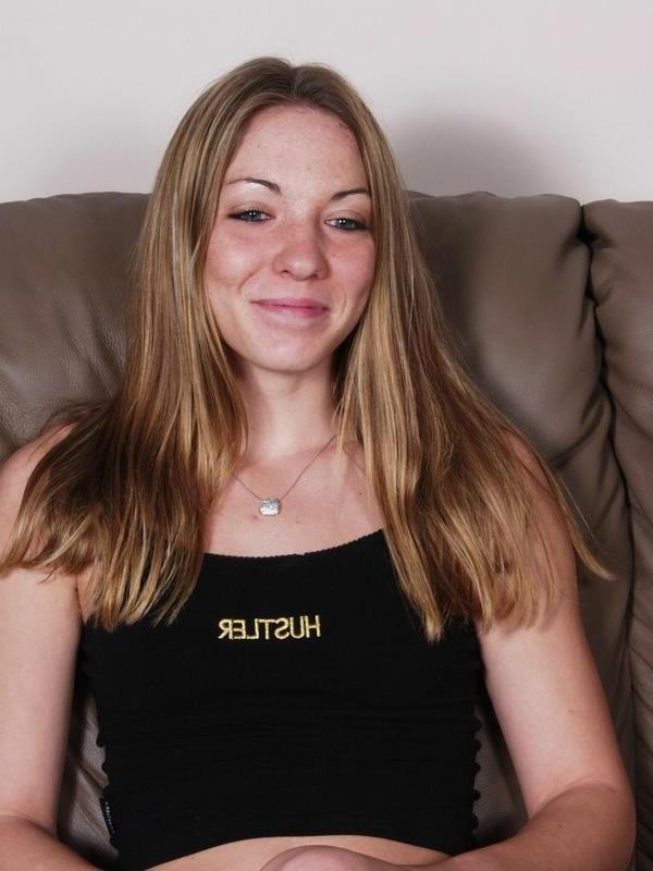 16P Horny juicy amateur fingering hard her wet pussy