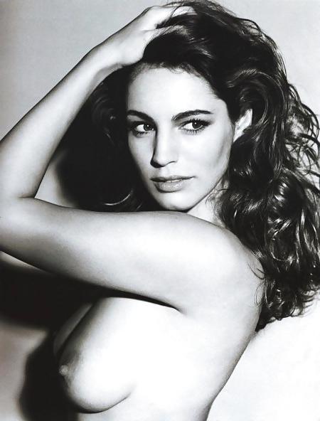 24P Kelly Brook is a goddess 