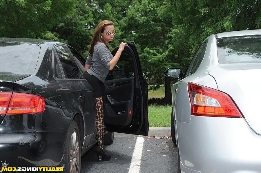12P We offered her a chance to make some money and get some revenge on her bf CLICK 