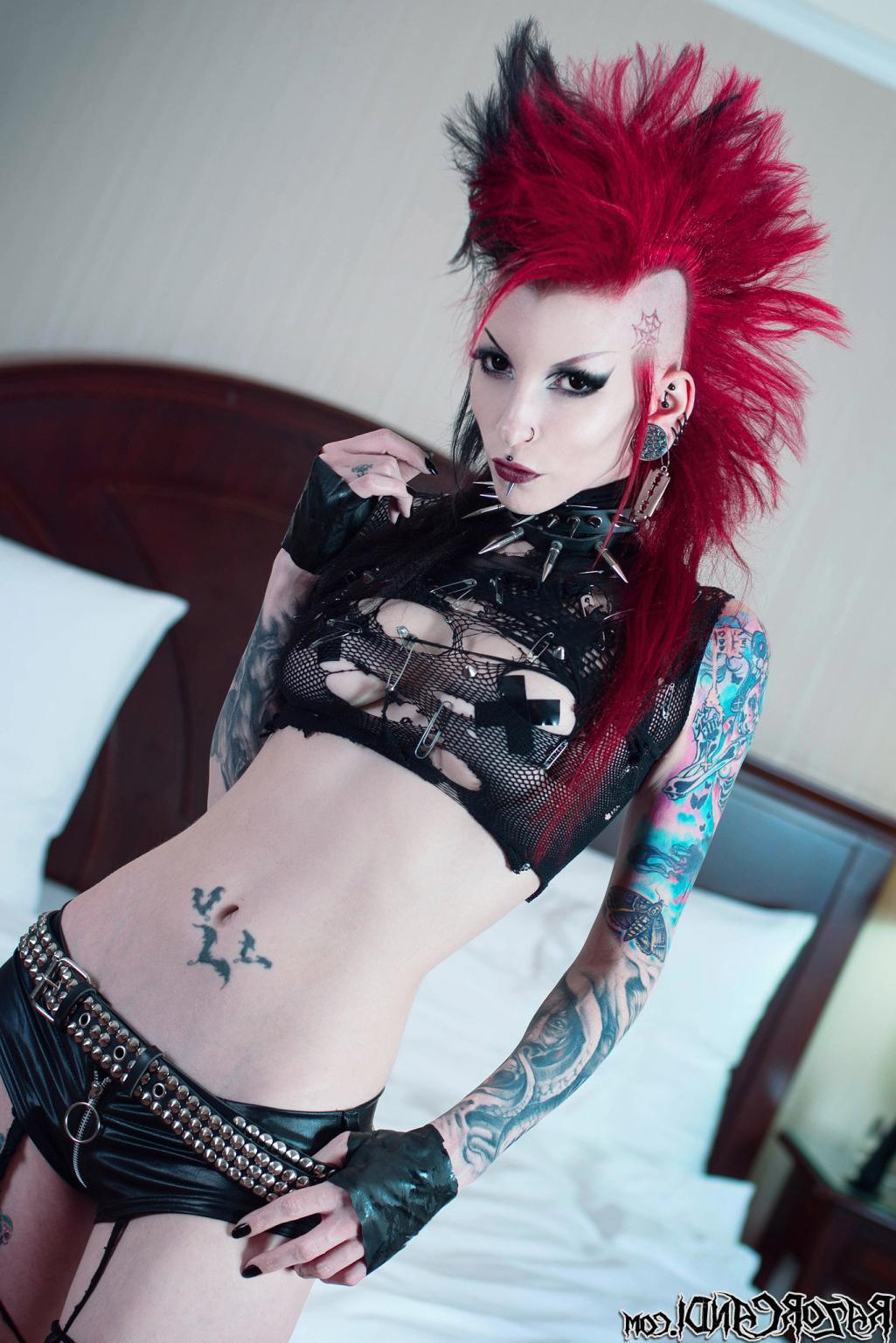 14P Tattooed Punk babe with mohawk shows off her great ass