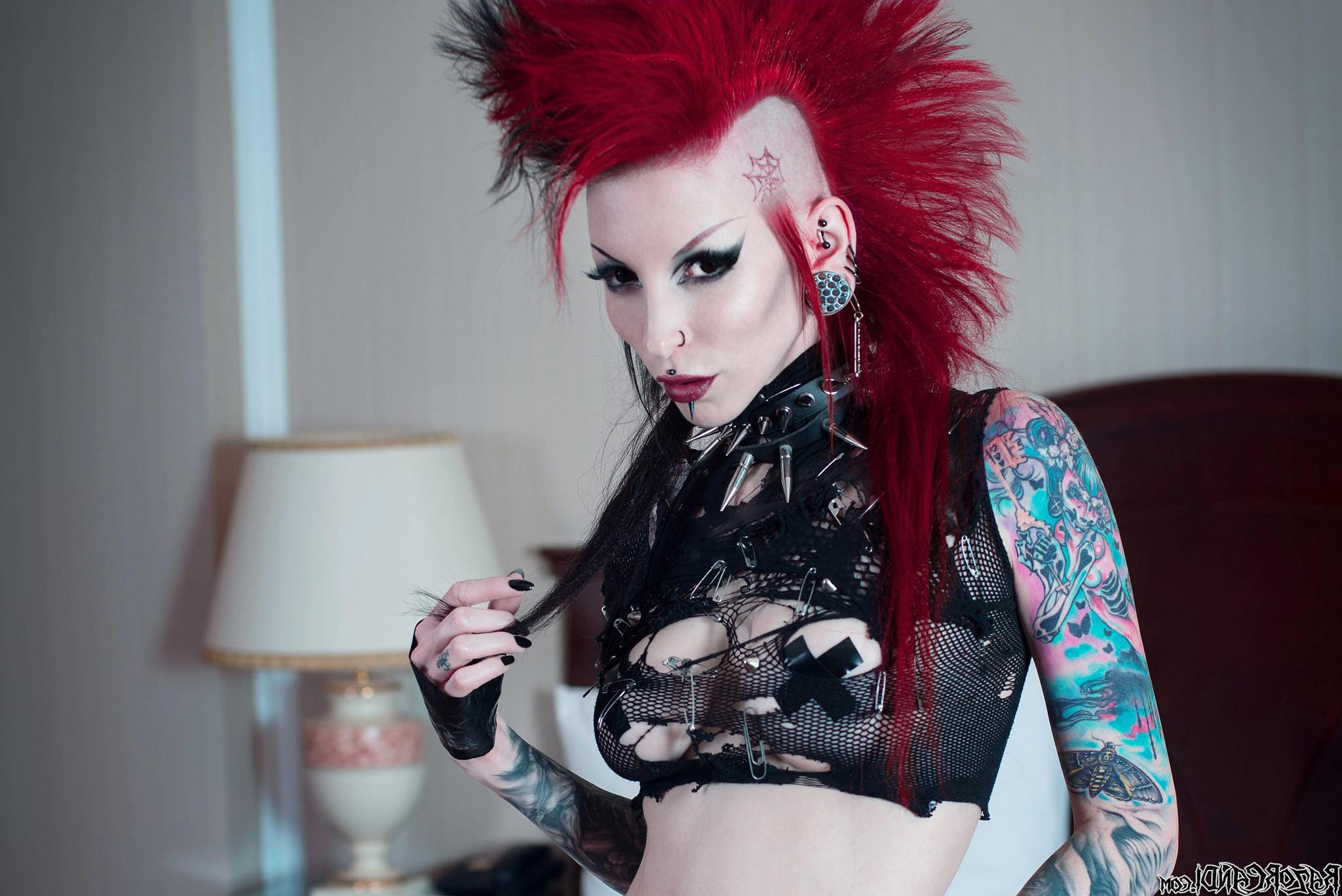 14P Tattooed Punk babe with mohawk shows off her great ass