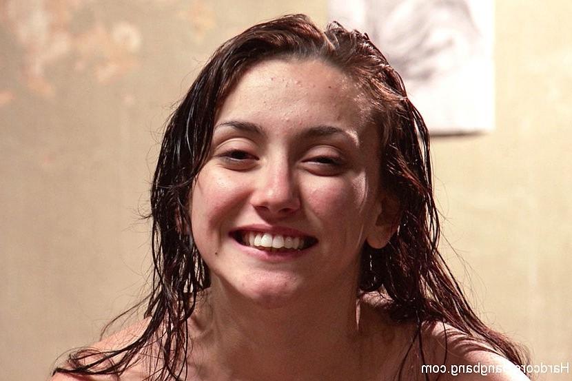 16P Mandy Muse art student is gangbanged by a group of five with dp