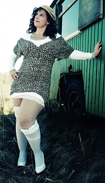 25P Mature bbc slut home off my fotoshoot