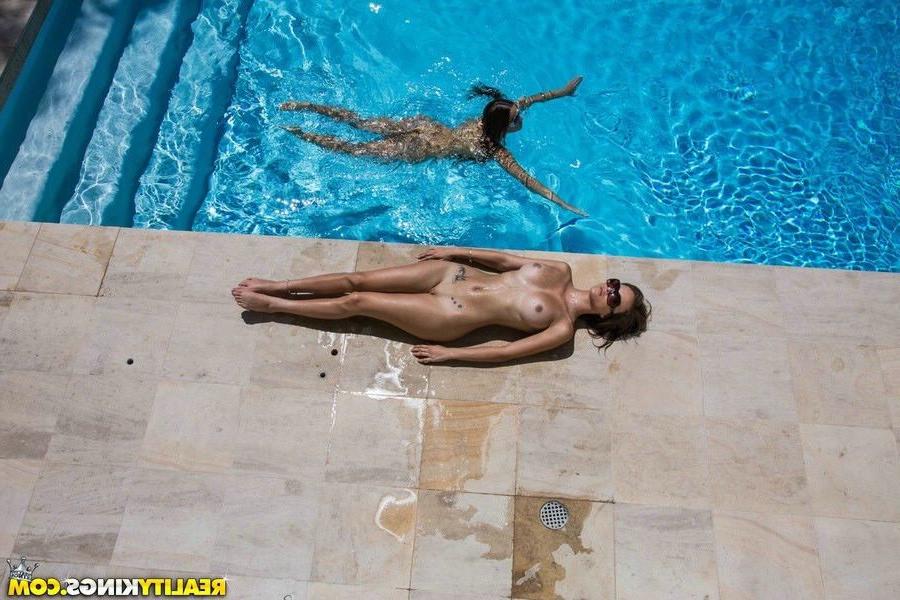 12P Delicious pussy eating lesbian 69 with Malena Morgan