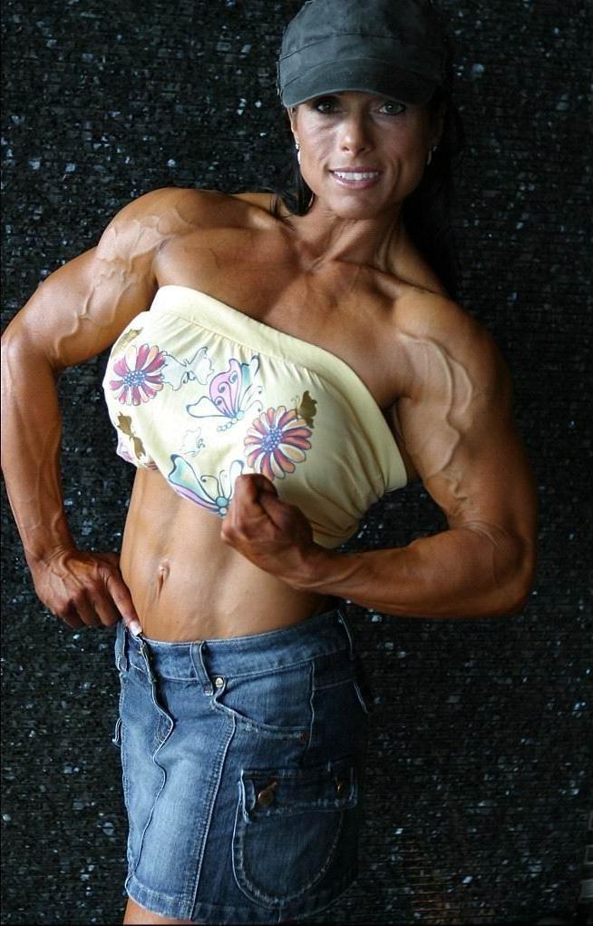 15P hot female bodybuilders with big muscles