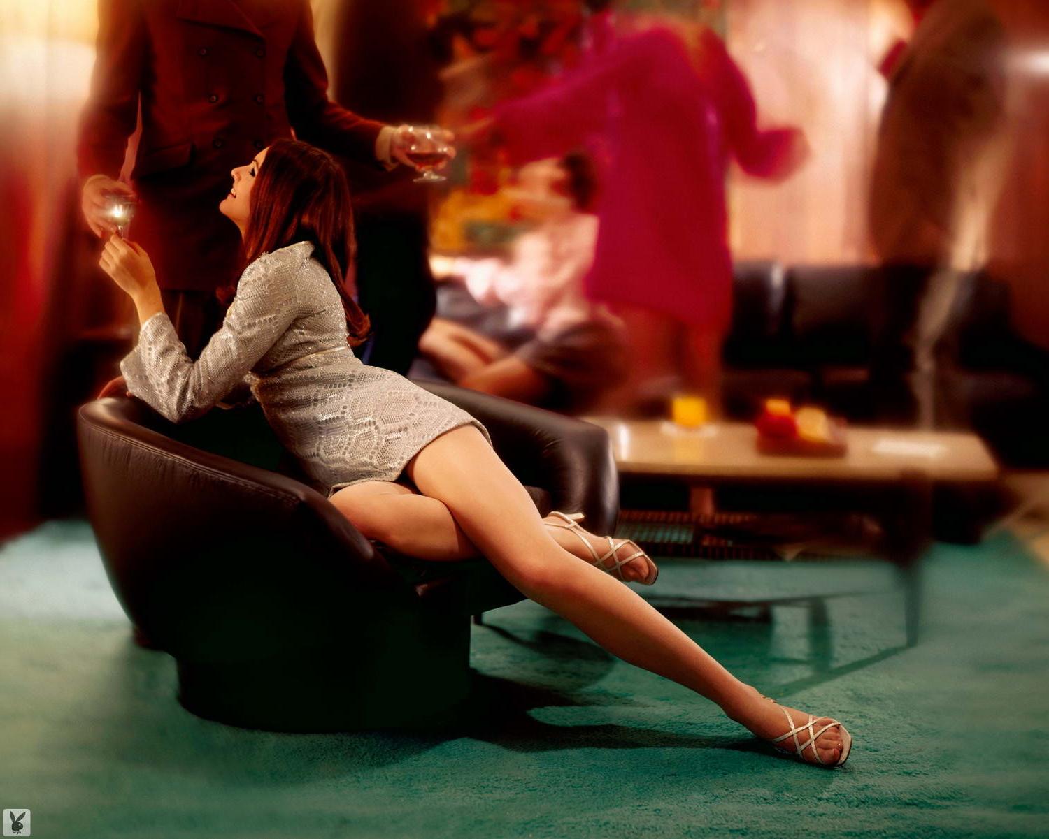 14P Language of legs from play boy