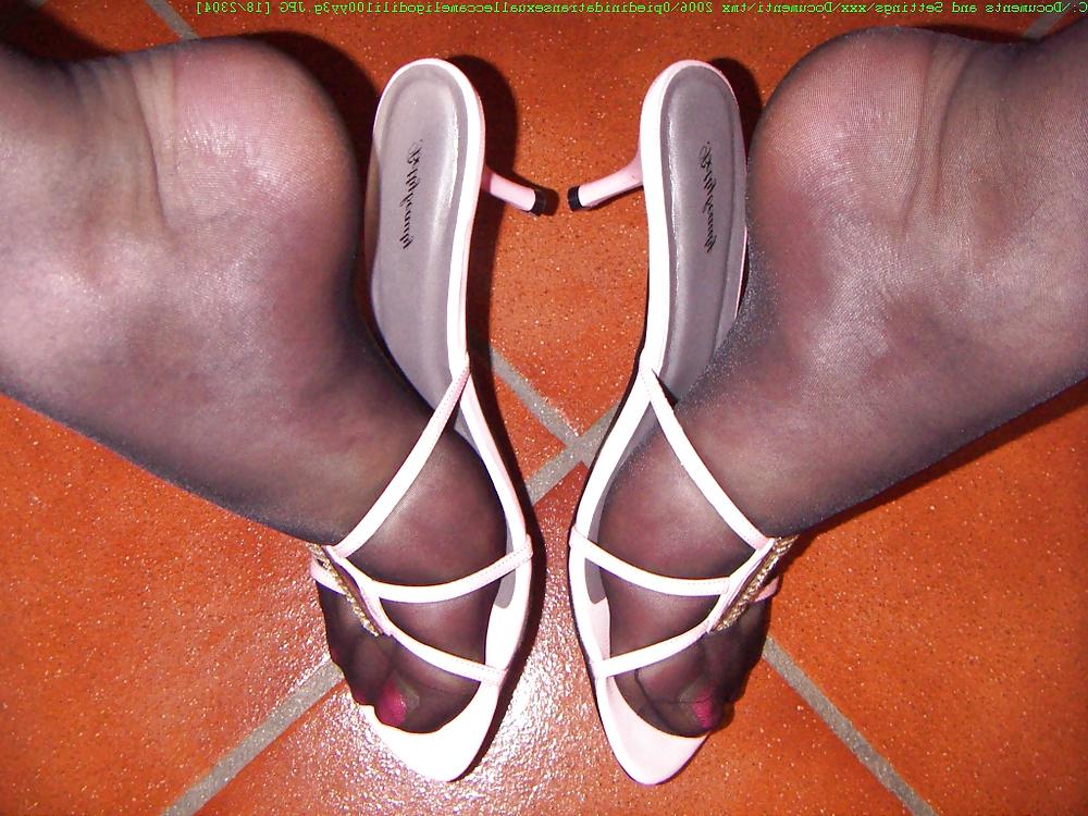 21P Stocking shemale pantyhose symonax77 pink feet sissy tgirl