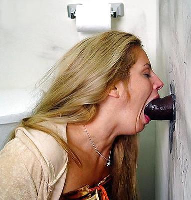 25P Brianyboy white women sucking BBC!