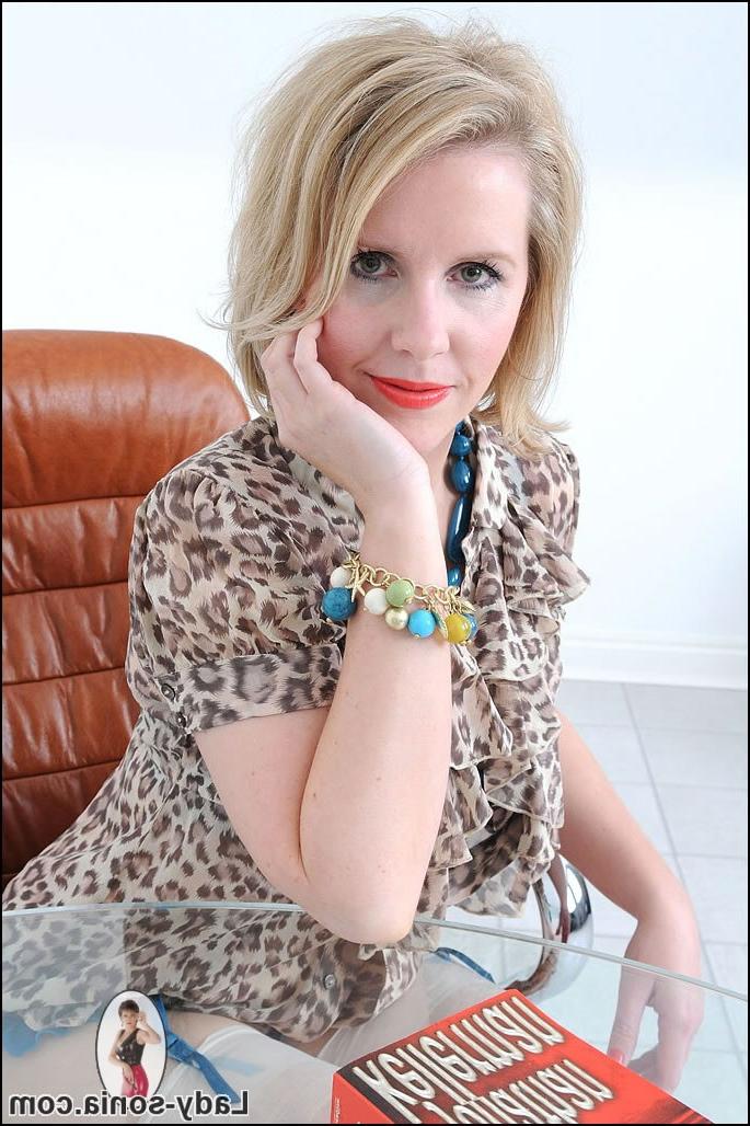 15P Heels and nylons british blond mature babe angela