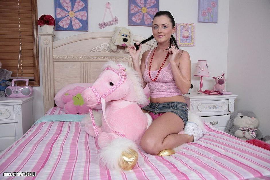 16P Sophie Dee on a black cock in hardcore and blowjob