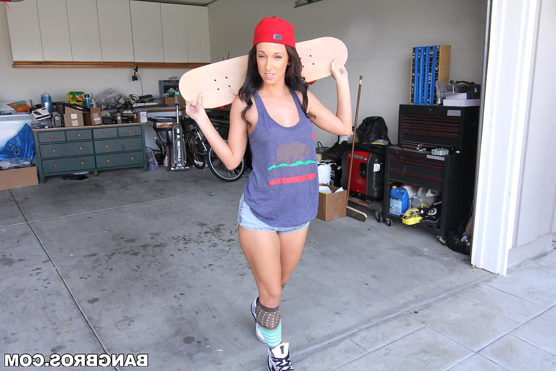 12P Skater Chicks Love Big Black Dicks