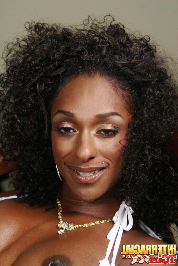 16P Hot ebony tranny Natalia Coxxx exposing her amazing body