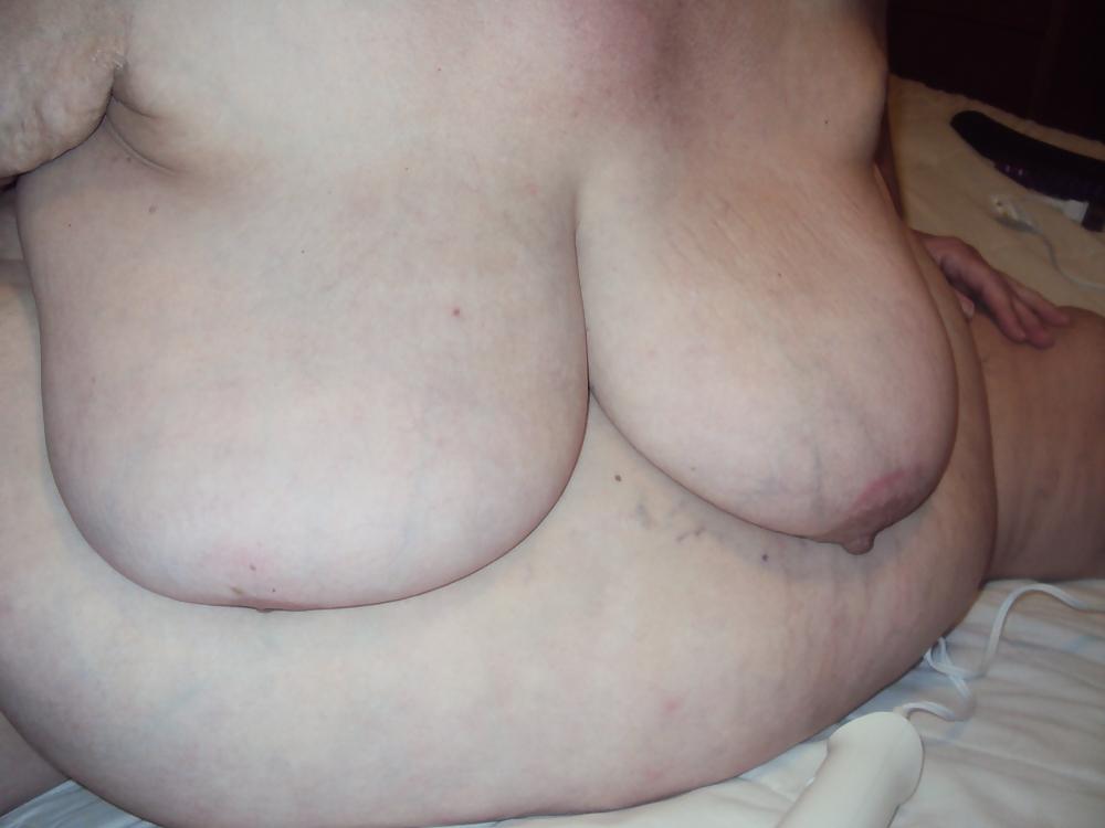 10P 48 dd tits to play with