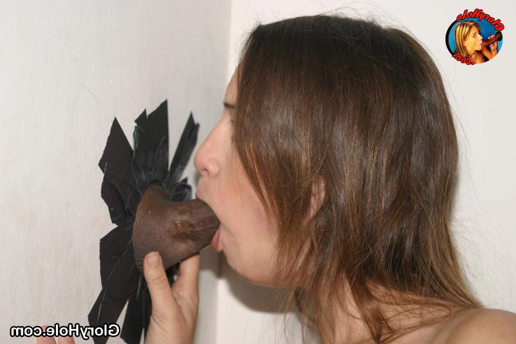 17P Amber Rayne giving head to a Stranger at a GloryHole