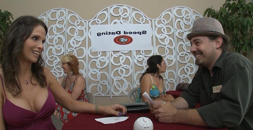 15P Syren Demer goes to a speed date