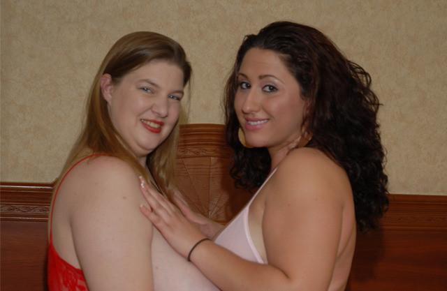 14P Chubby Lesbians Charlly Moore and Jessica Johnson Enjoy Sexy Tim