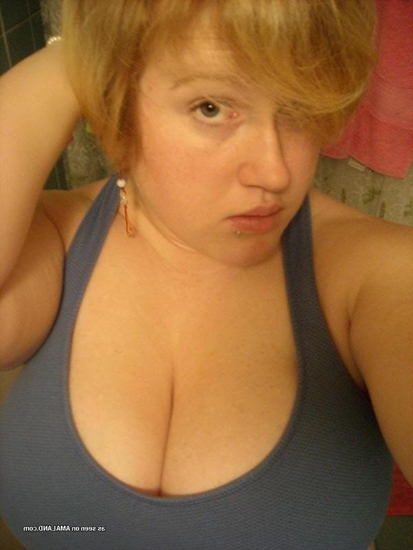 16P Short-haired BBW camwhoring for her BF