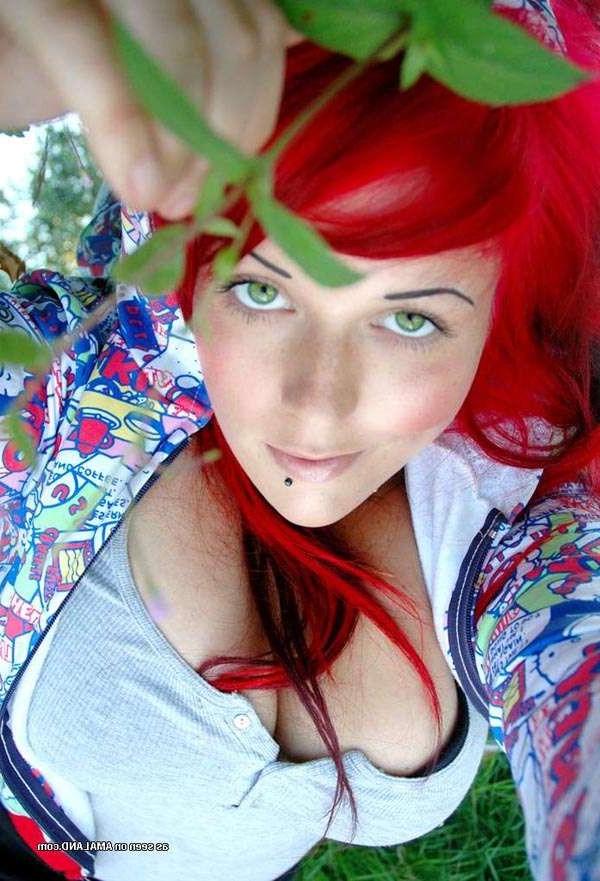 15P Busty hottie showing off her juicy jugs