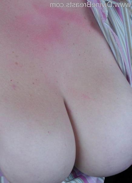 15P Chubby Huge Boobs