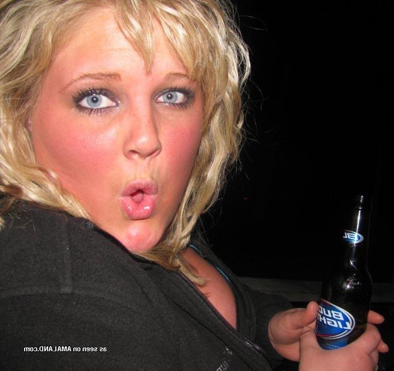 5P BBW frat chicks with big tits partying out