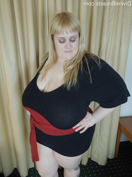 15P Maggie Sweet Chubby Busty