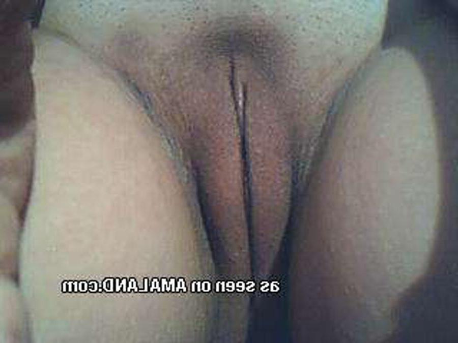 16P Playful asian shows off her tits and pussy