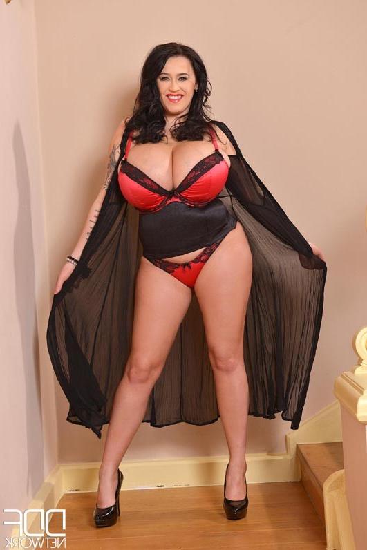 15P Leanne Crow goddess with 34F big boobs
