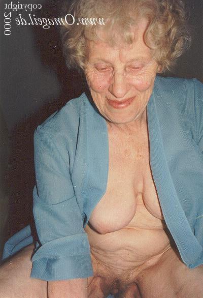 16P the hottest older granny ladies