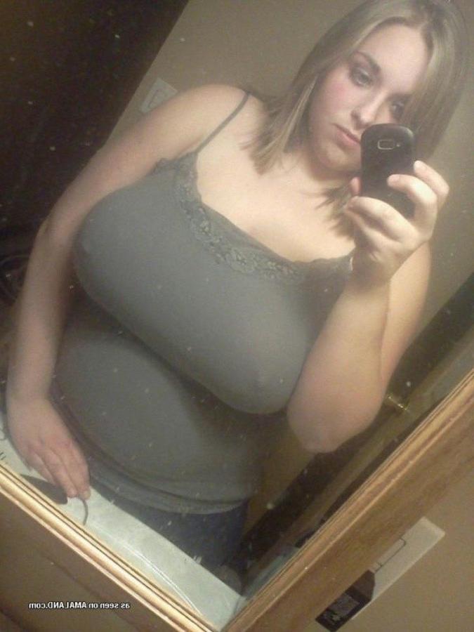 10P Collection of two amateur BBWs in various sleazy poses