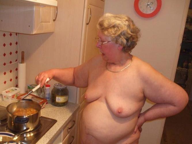 15P very nice granny ladies