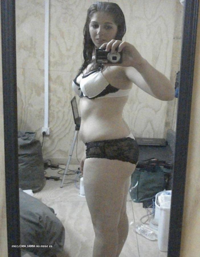 10P Set of an amateur chubby chick selfshooting at home