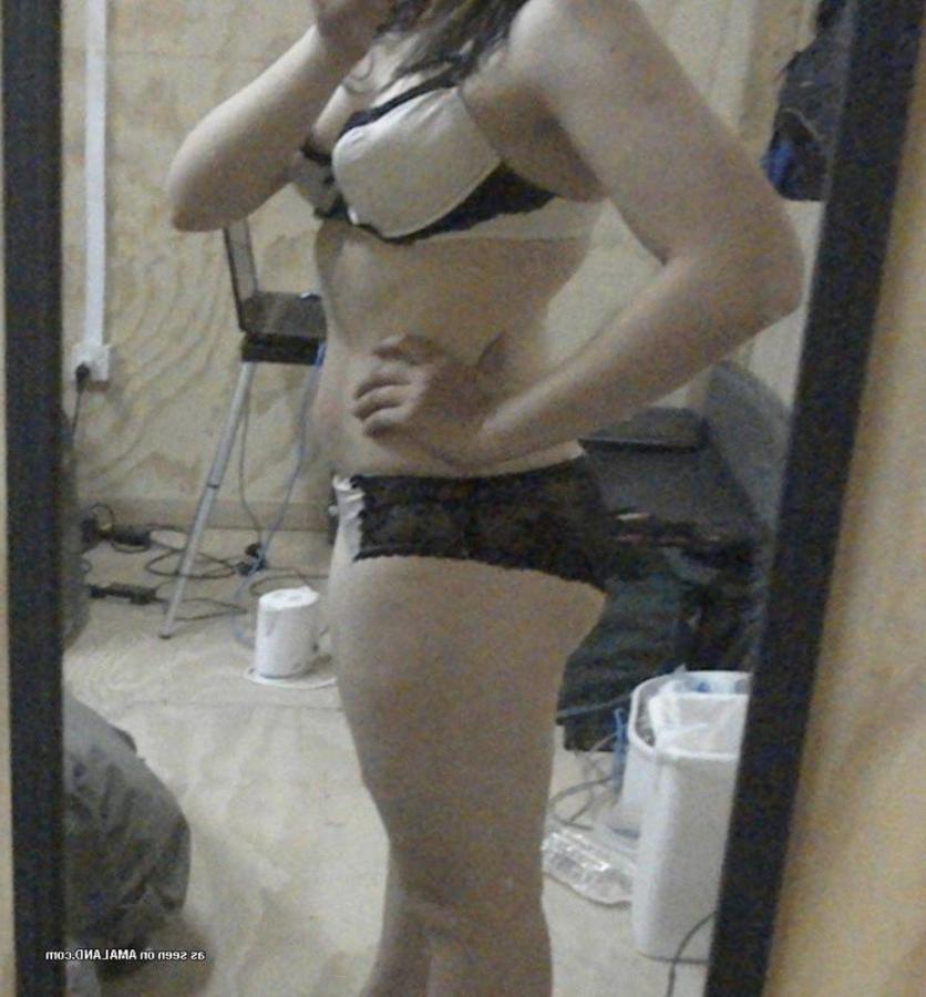 10P Set of an amateur chubby chick selfshooting at home