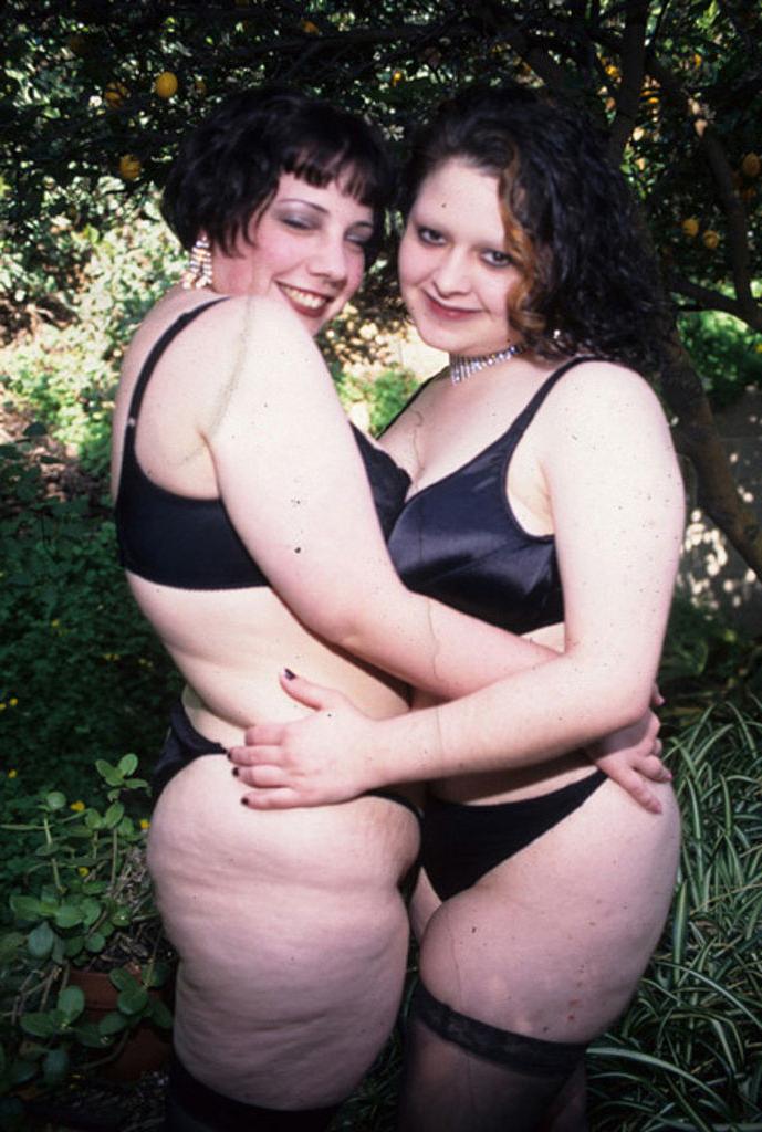 15P Busty chubby lesbos licking each other