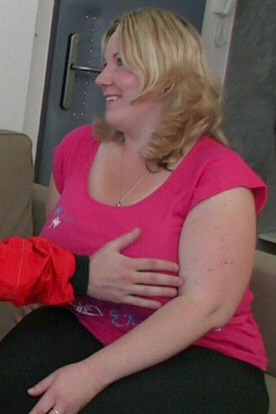 12P She likes the way this slender young guy makes her fat girl pussy feel with each