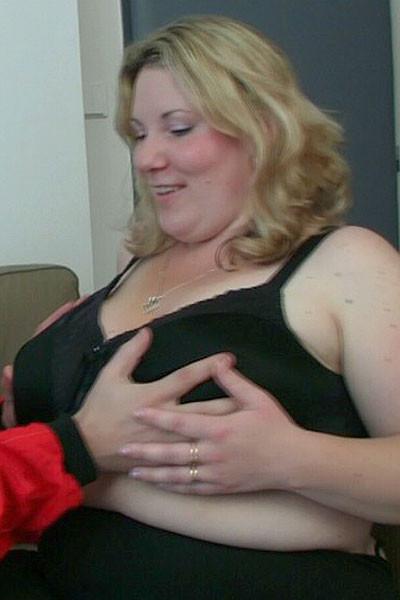 12P She likes the way this slender young guy makes her fat girl pussy feel with each