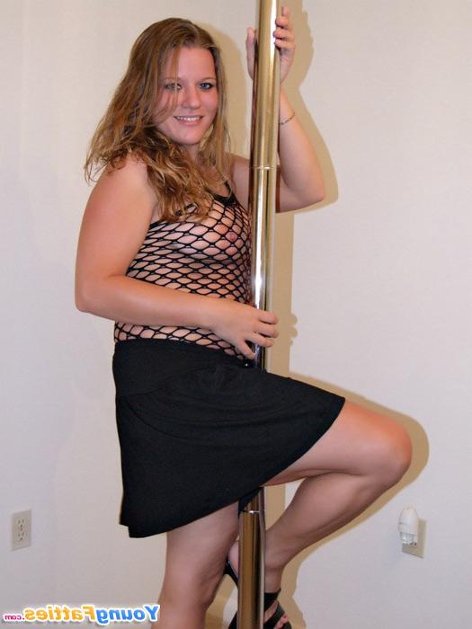 12P Sex-frenzied chubby cutie gets rid of her clothes