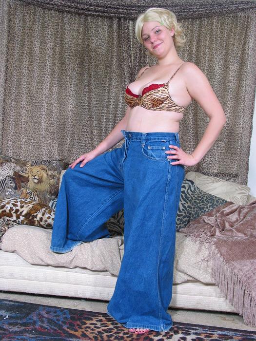 12P Russian chubby girl in hardcore action
