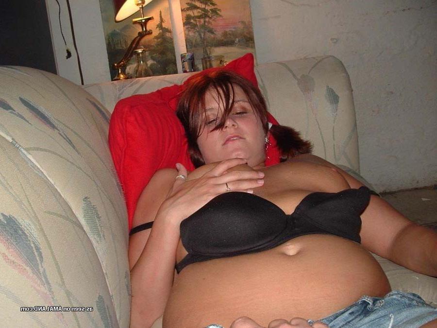 15P Real chubby amateur girlfriend fingering pussy