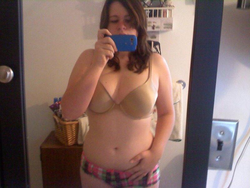 15P Real chubby amateur girlfriends showing off