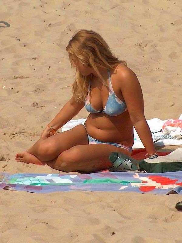 15P Real chubby amateur girlfriends showing off