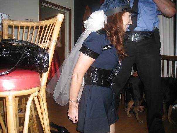 25P Bride To Be Gets Wild With Friends On Hen Night