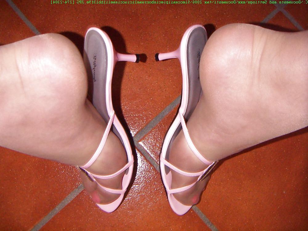25P Pantyhose feet symonax77 shemale legs shaved shiny sandals