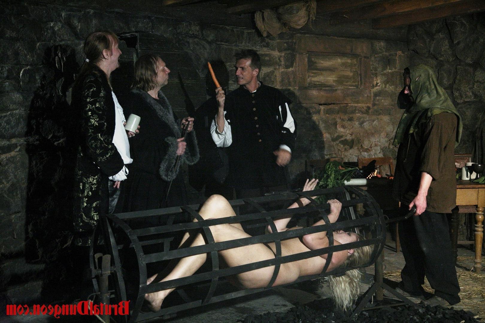 15P Magda a hot blonde wench the dungeon keepers wanted to play with