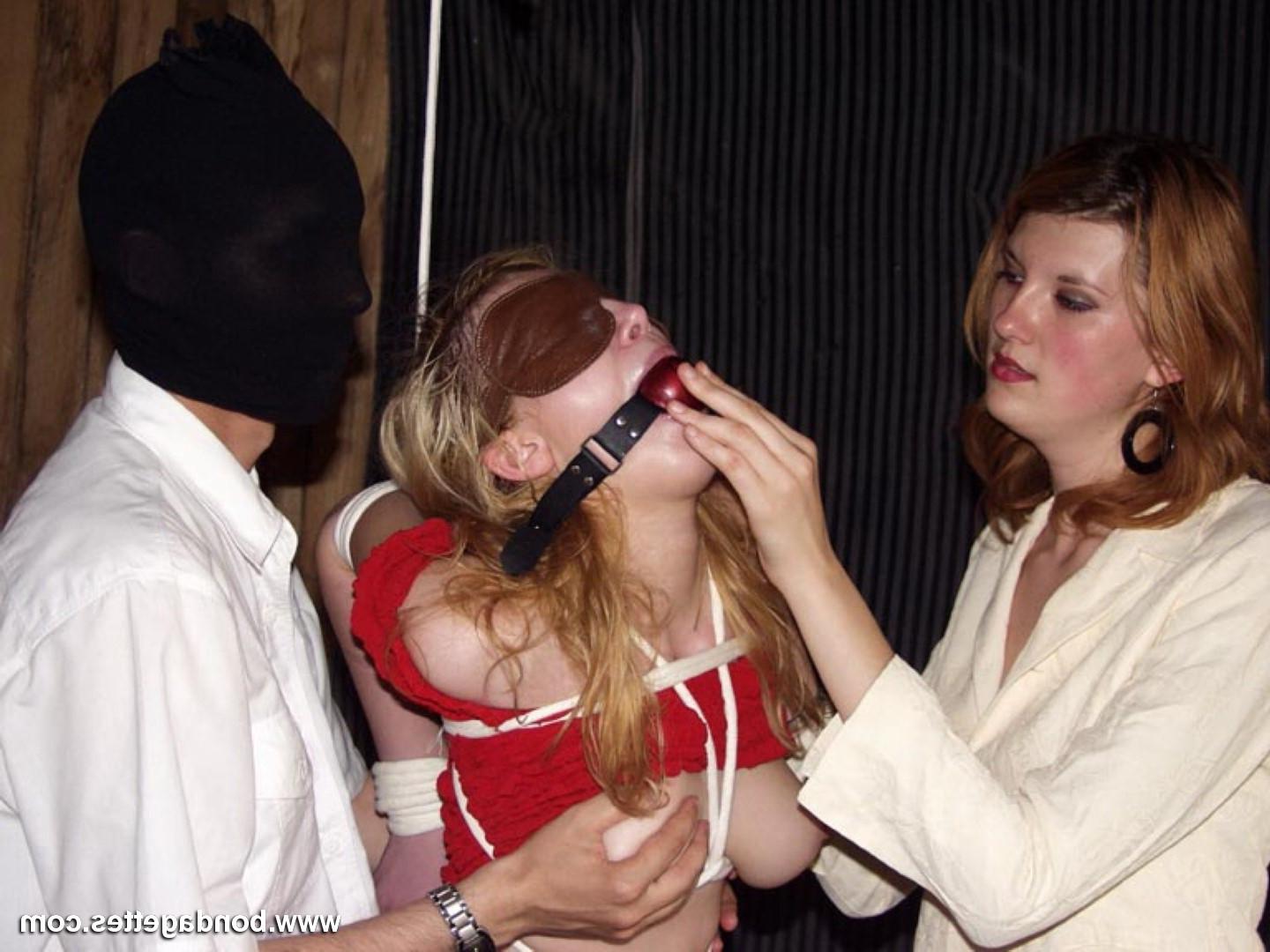 16P Amateur blonde subbie is tied up and nipple clamped by her Mast