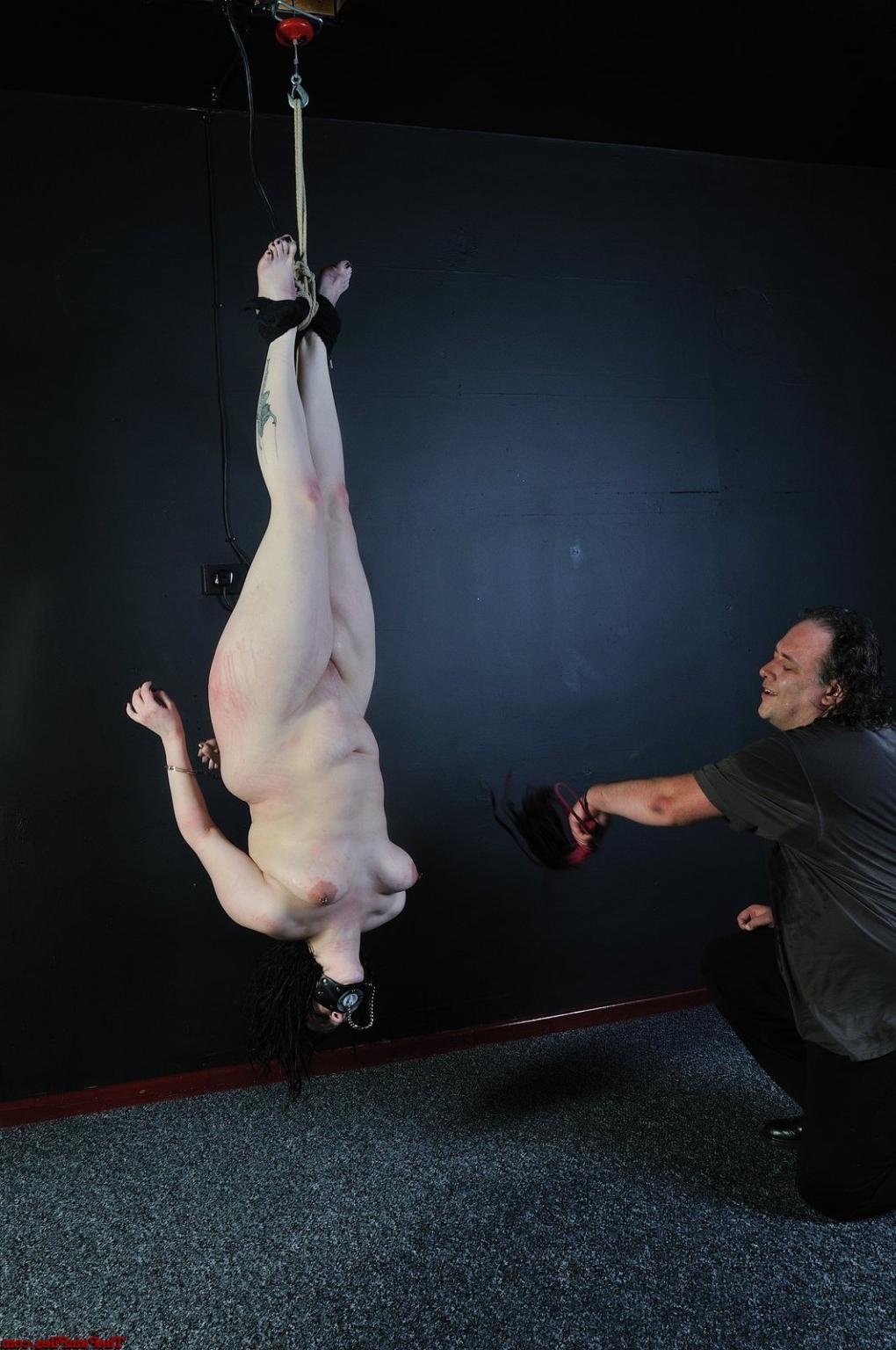16P Chubby amateur slaves whipped suspension and deprived water bondage