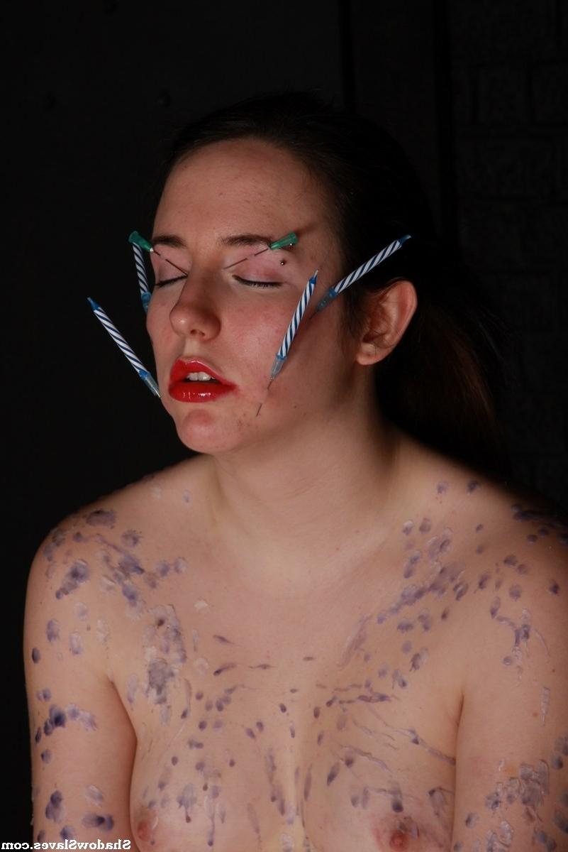 16P Needle punished Lyarah in extreme play piercing torture