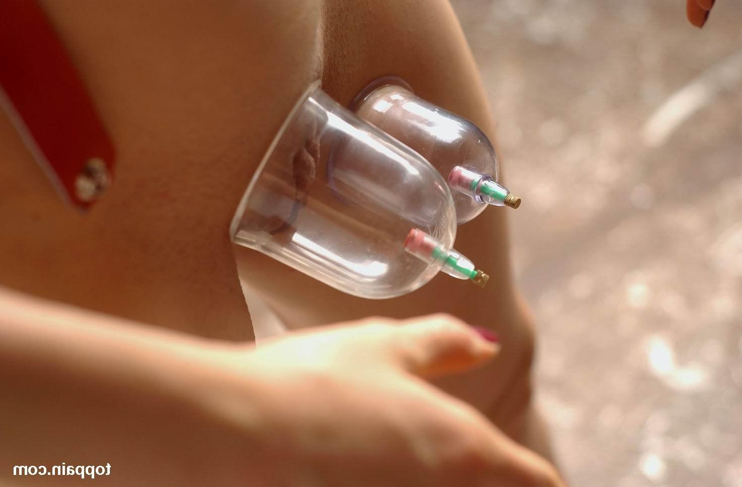 20P slave girl tortured with suction cups