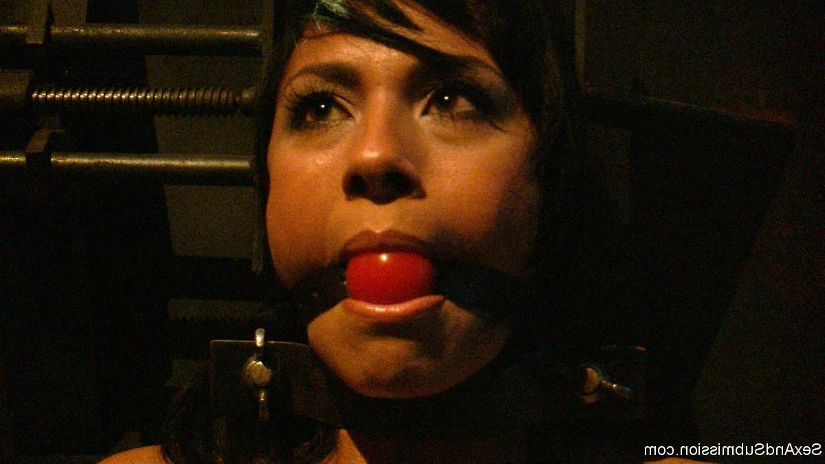 24P Sexy babe gets tied up and fucked by two kinky guys