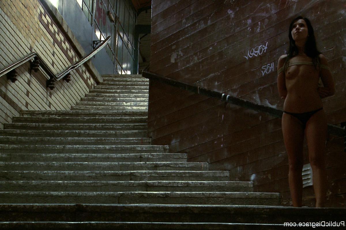 16P Amateur girl gets tied and fucked outdoor in public places
